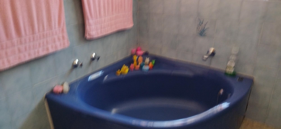 3 Bedroom Property for Sale in Hopefield Western Cape